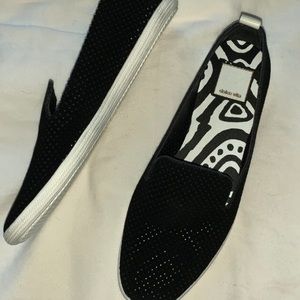 NEW Dolce Vita Sari loafers $150. Black suede Sz 7